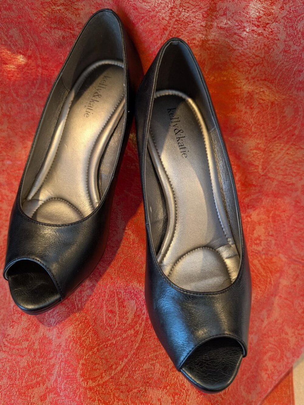 Kelly & Katie Black Peek Toe Pumps W10 Med